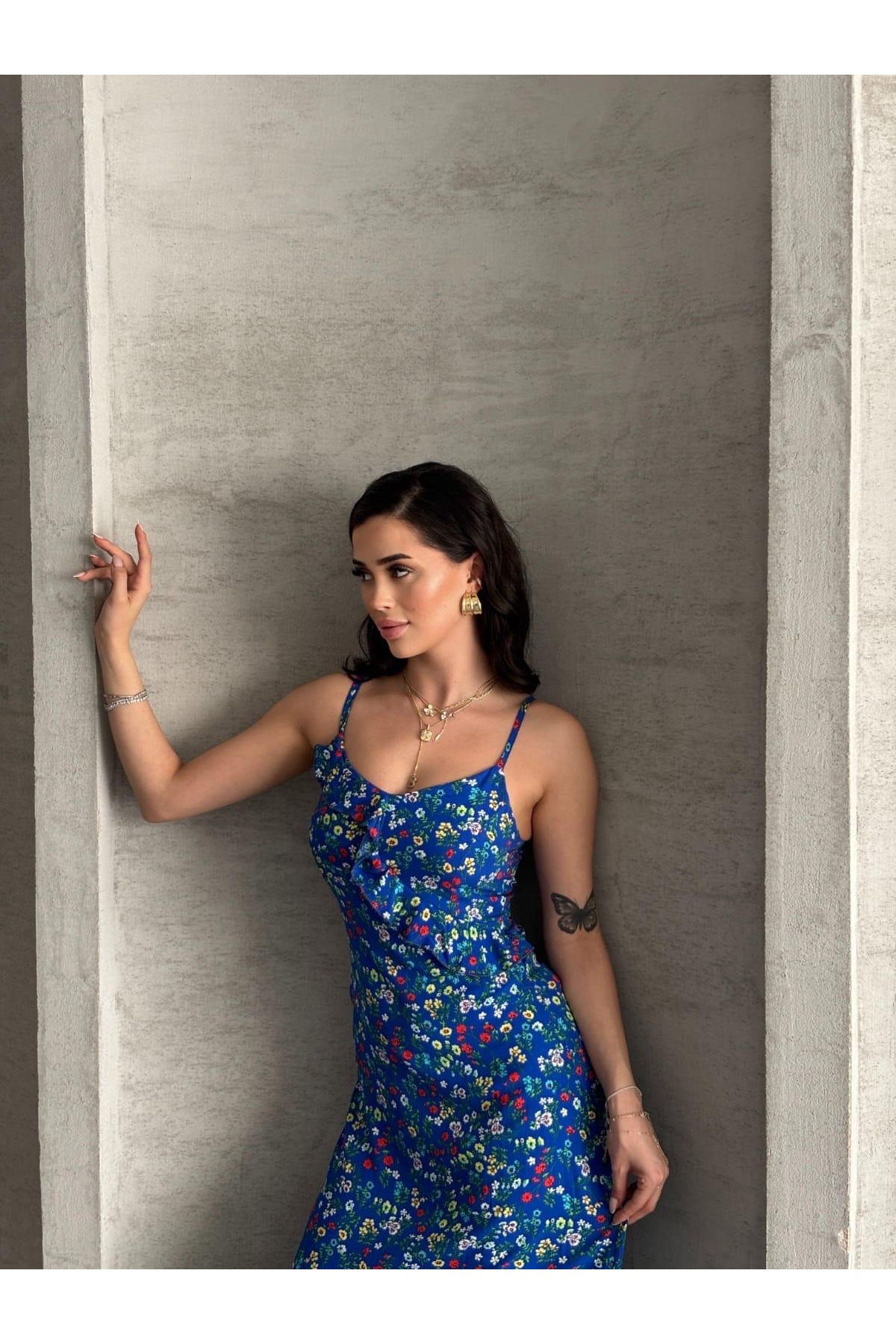 Elbise Mavi Çiçekli Maxi Boy İnce Askılı Müslin Kumaş En Trend Elbise